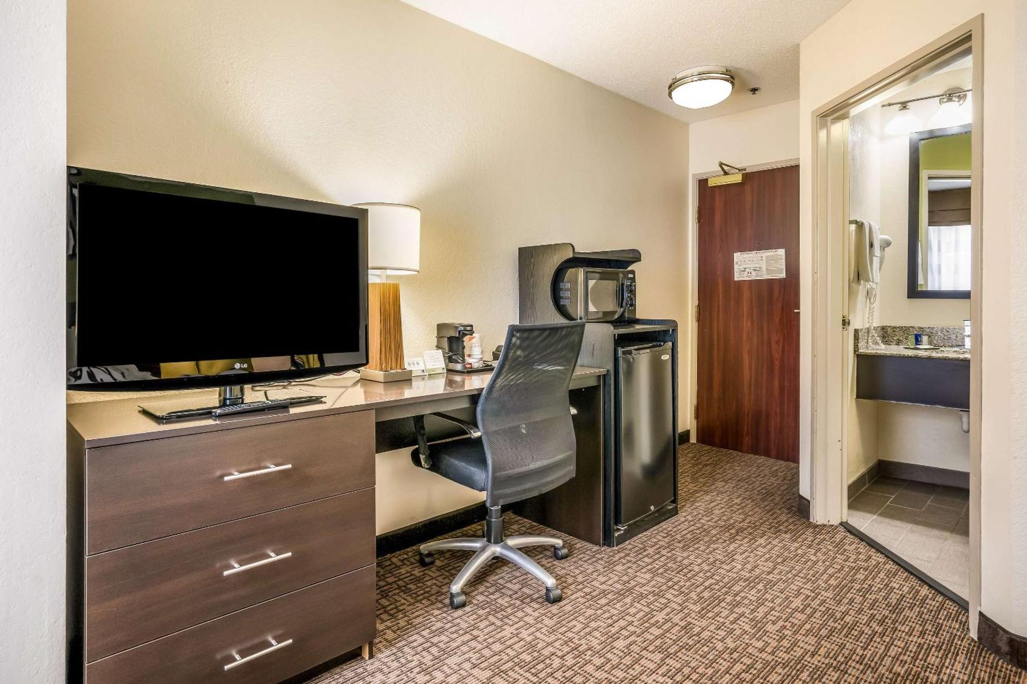 Sleep Inn & Suites Jacksonville Near Camp Lejeune Buitenkant foto